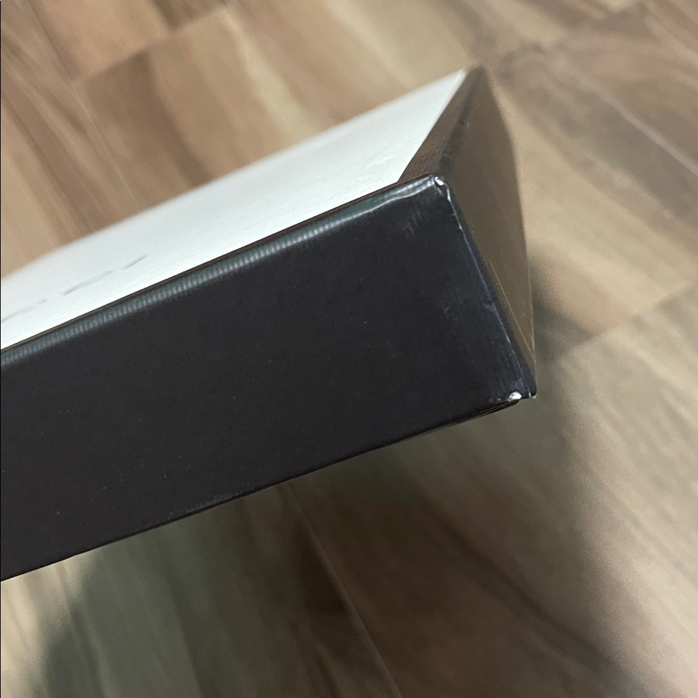Authentic Gucci White Box - Picture 12 of 12